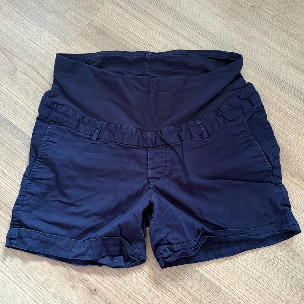 H&M navy maternity shorts size 6